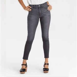 Universal Thread Jeans (high-rise skinny) 8/29R
